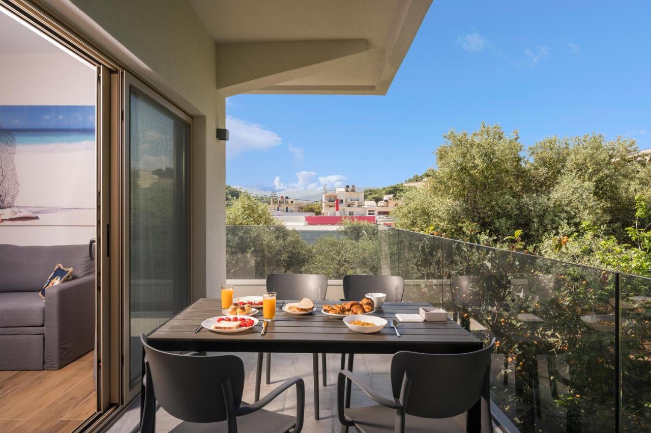 Aequor Luxury Rooms & Apartments カト・ダラトソ エクステリア 写真