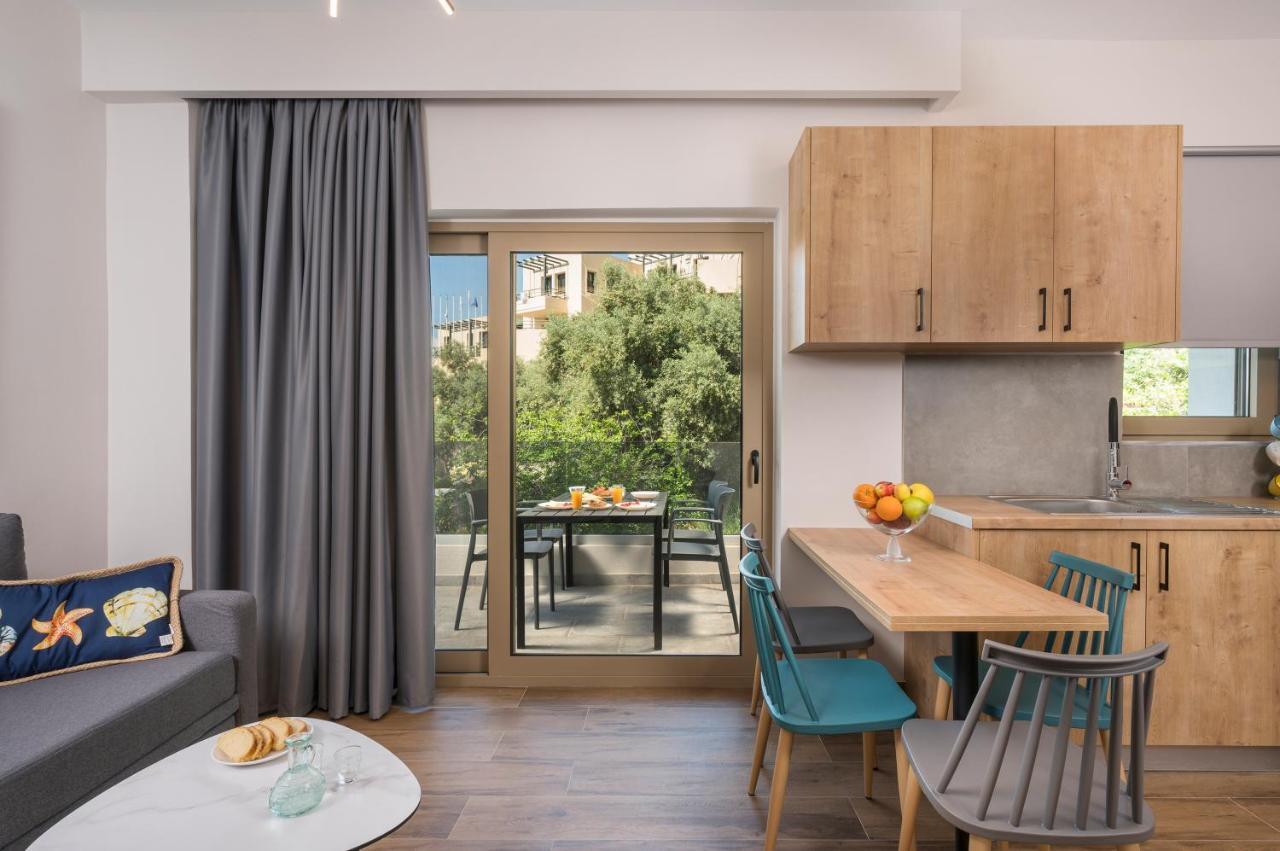 Aequor Luxury Rooms & Apartments カト・ダラトソ エクステリア 写真
