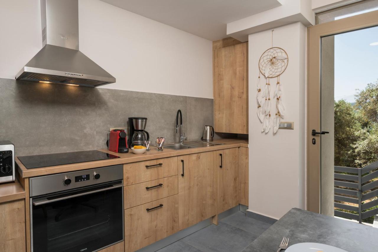 Aequor Luxury Rooms & Apartments カト・ダラトソ エクステリア 写真